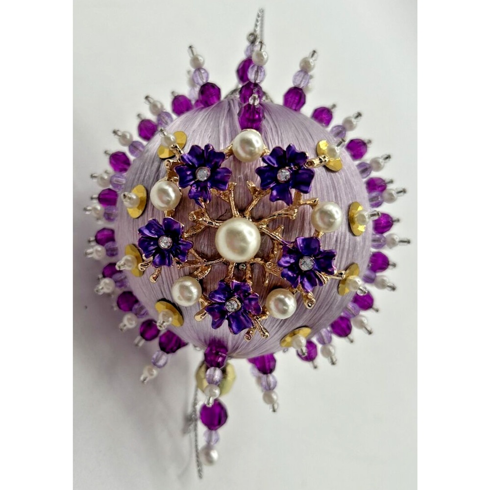 Mary Maxim‎ Design Works Beaded Ornament Kit #6342 Finished Ornament & Box U134